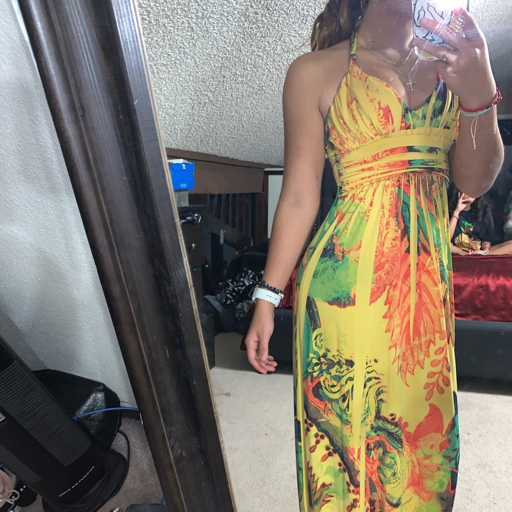 Maxi, halter dress.